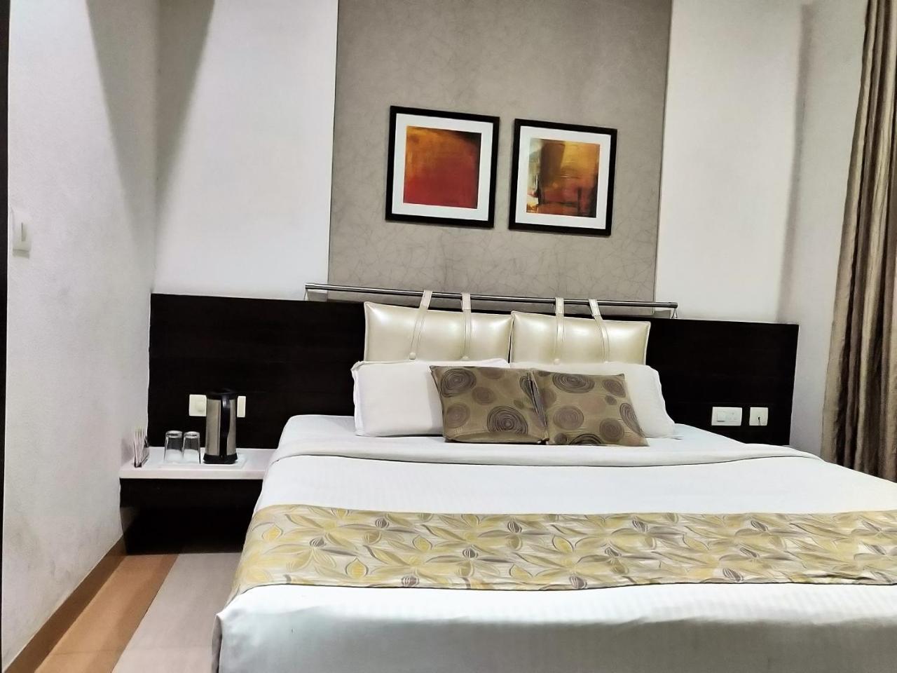 Hotel Rockland Dźajpur Zewnętrze zdjęcie