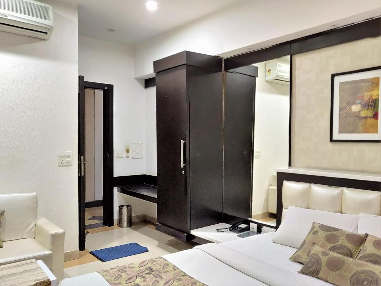 Hotel Rockland Dźajpur Zewnętrze zdjęcie
